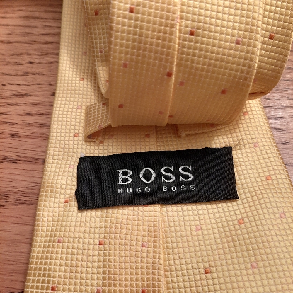 Man's Tie - Picture 7 of 8